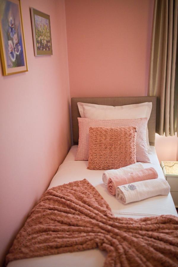 Apartments Vinka Светі Филип-і-Яков Екстер'єр фото